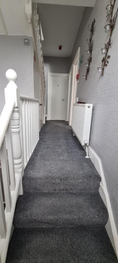 The Roslyn Guest House Пейнтън Екстериор снимка