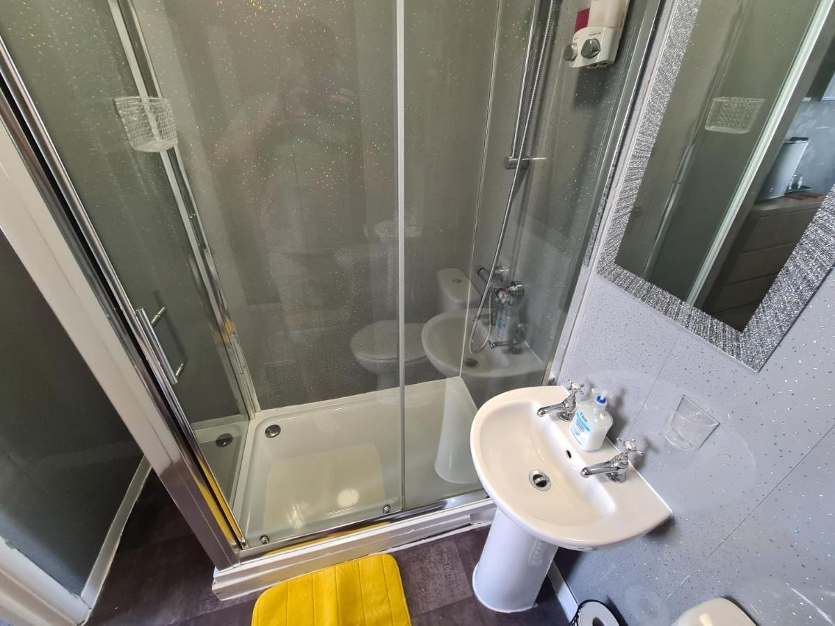 The Roslyn Guest House Пейнтън Екстериор снимка