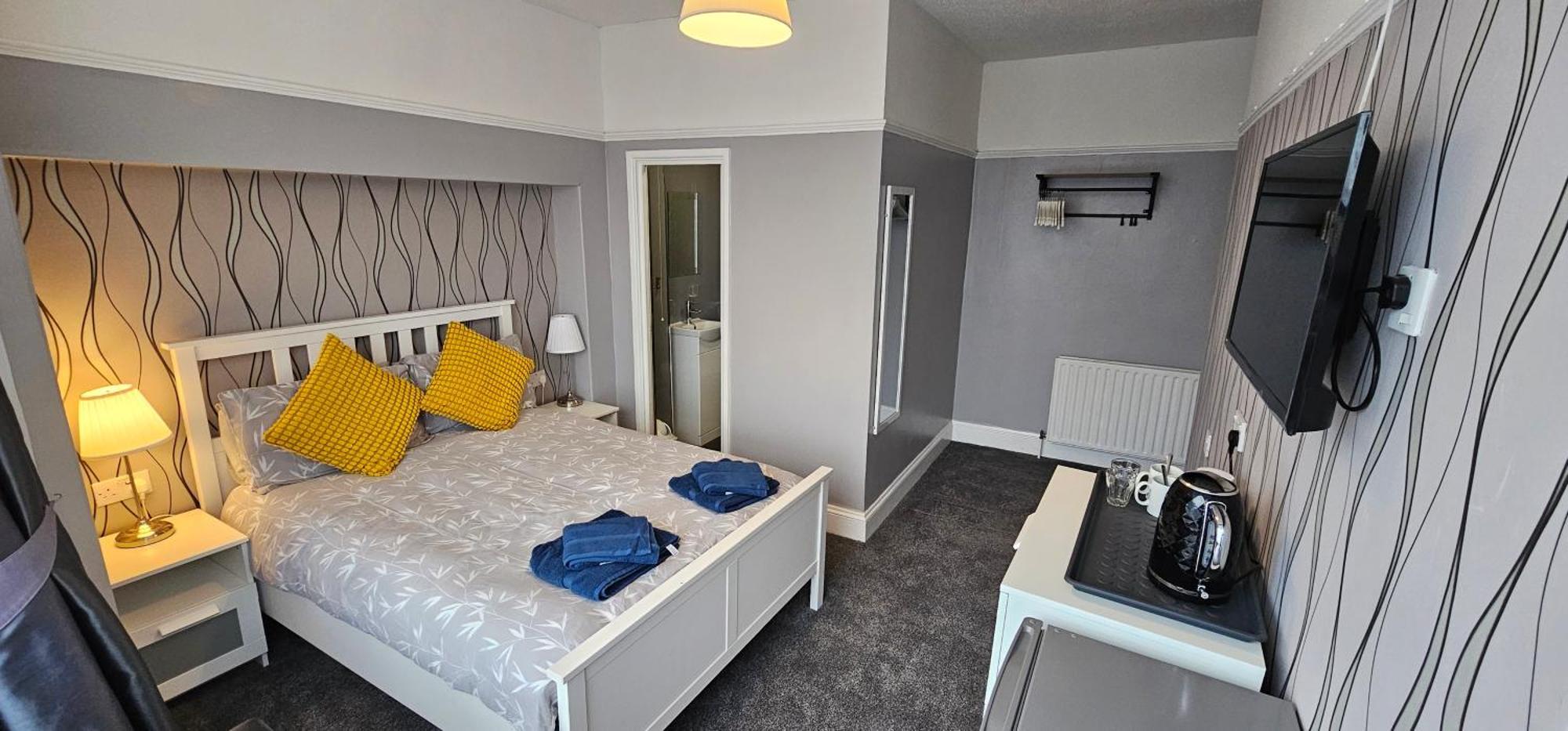 The Roslyn Guest House Пейнтън Екстериор снимка